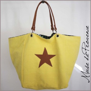 Sac cabas en tissu jaune LE RADIEUX Sac cabas en tissu jaune LE RADIEUX