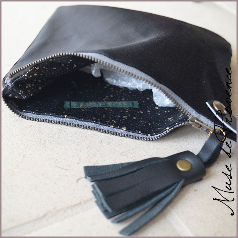 L’incontournable sac pochette noir