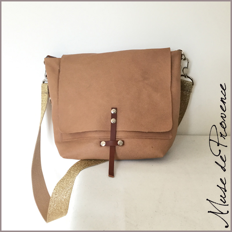 besace cuir naturel