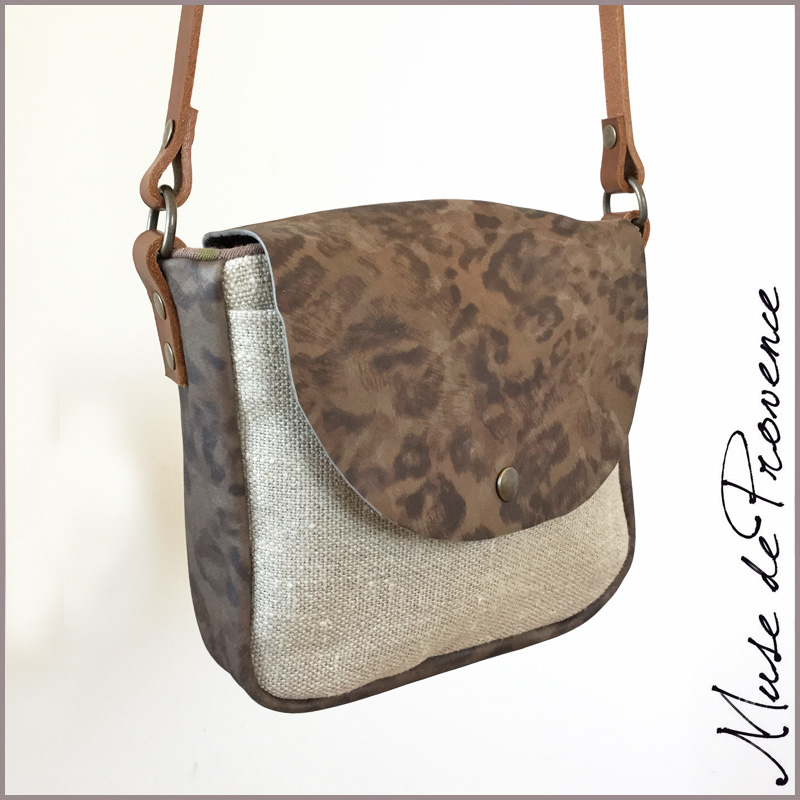 sac besace leopard