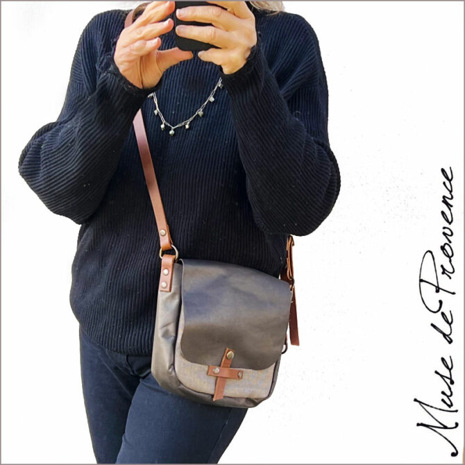 Petit sac à bandoulière - Sac besace en cuir et tissu - Petit sac besace bi-matière