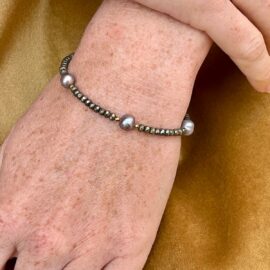 Bracelet pyrite facetté perle grise