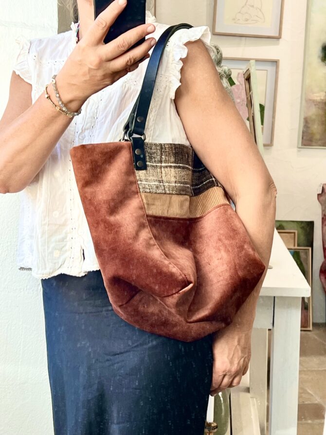 Sac cabas réversible en velours cuivré